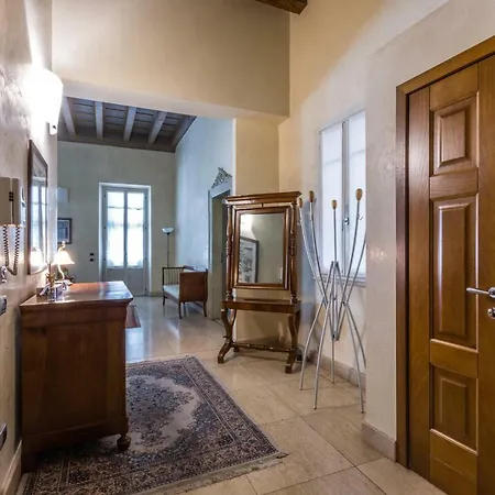 Palazzo Cavalli Pasquini Apartment *